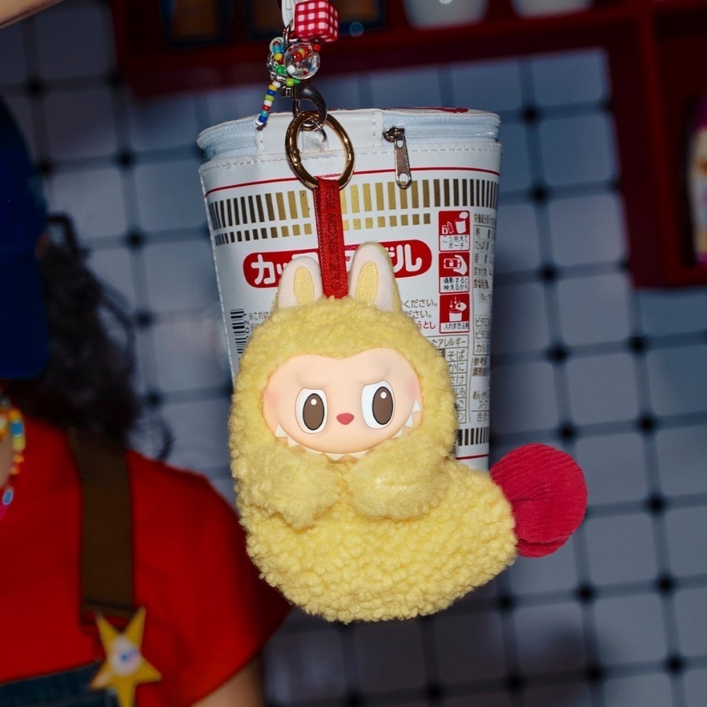 [NEW] POP MART Labubu The Monsters Wacky Mart Tempura Shrimp Earphone Case - Picture 6 of 9